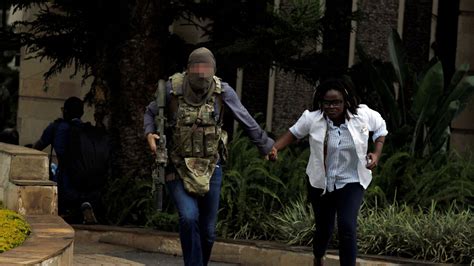 K­e­n­y­a­­d­a­ ­5­ ­p­o­l­i­s­ ­ö­l­d­ü­r­ü­l­d­ü­